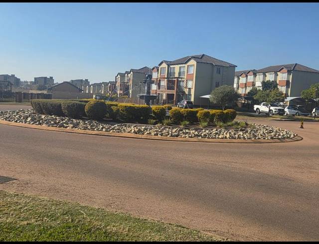 2 BEDROOM APARTMENT FOR SALE IN TWEE RIVIERE LIFESTYLE ESTATE